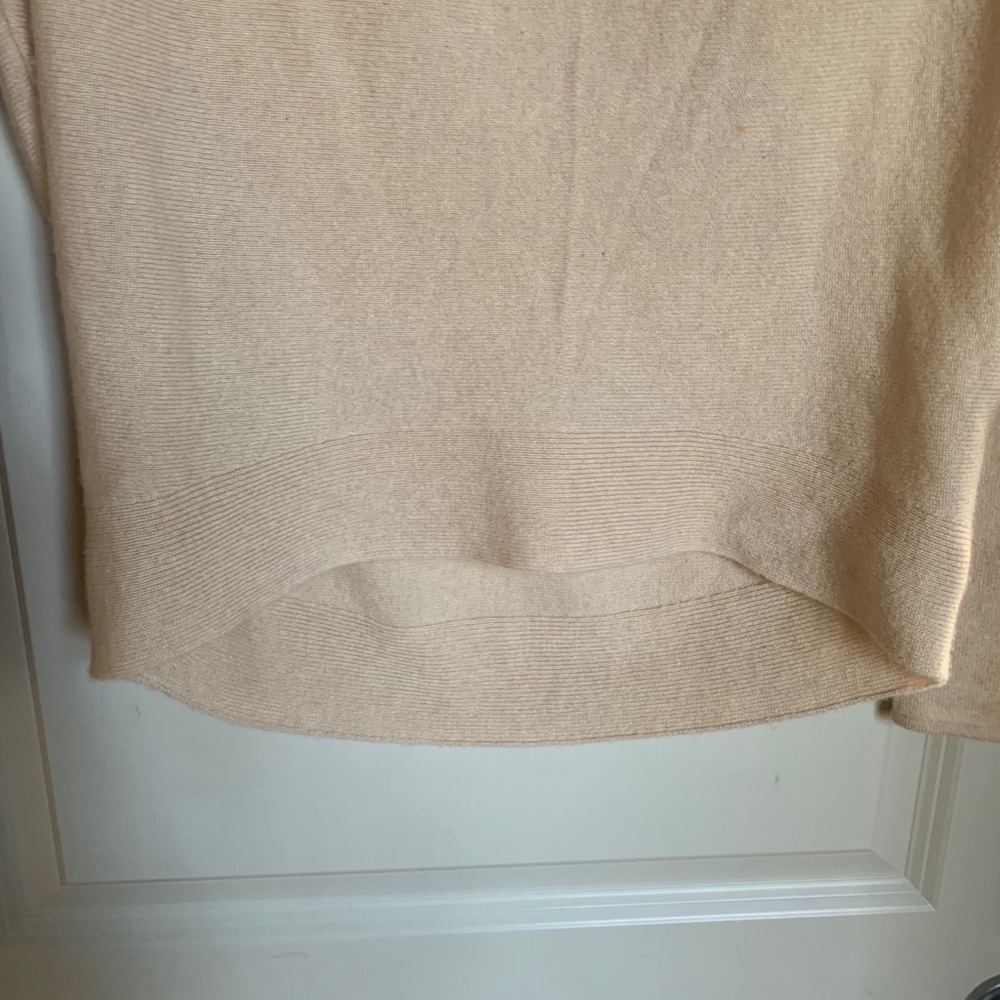 Club Monaco Vergine Cashmere sweater - medium - Picture 9 of 12